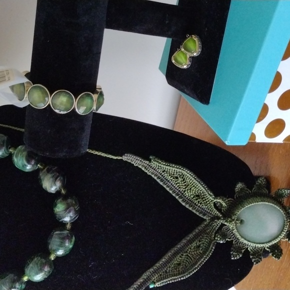 Roman - Picture 7 of 9